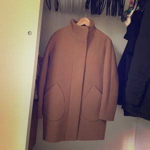 Double-cloth patch-pocket cocoon coat